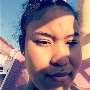 Meet your Posher, Alani